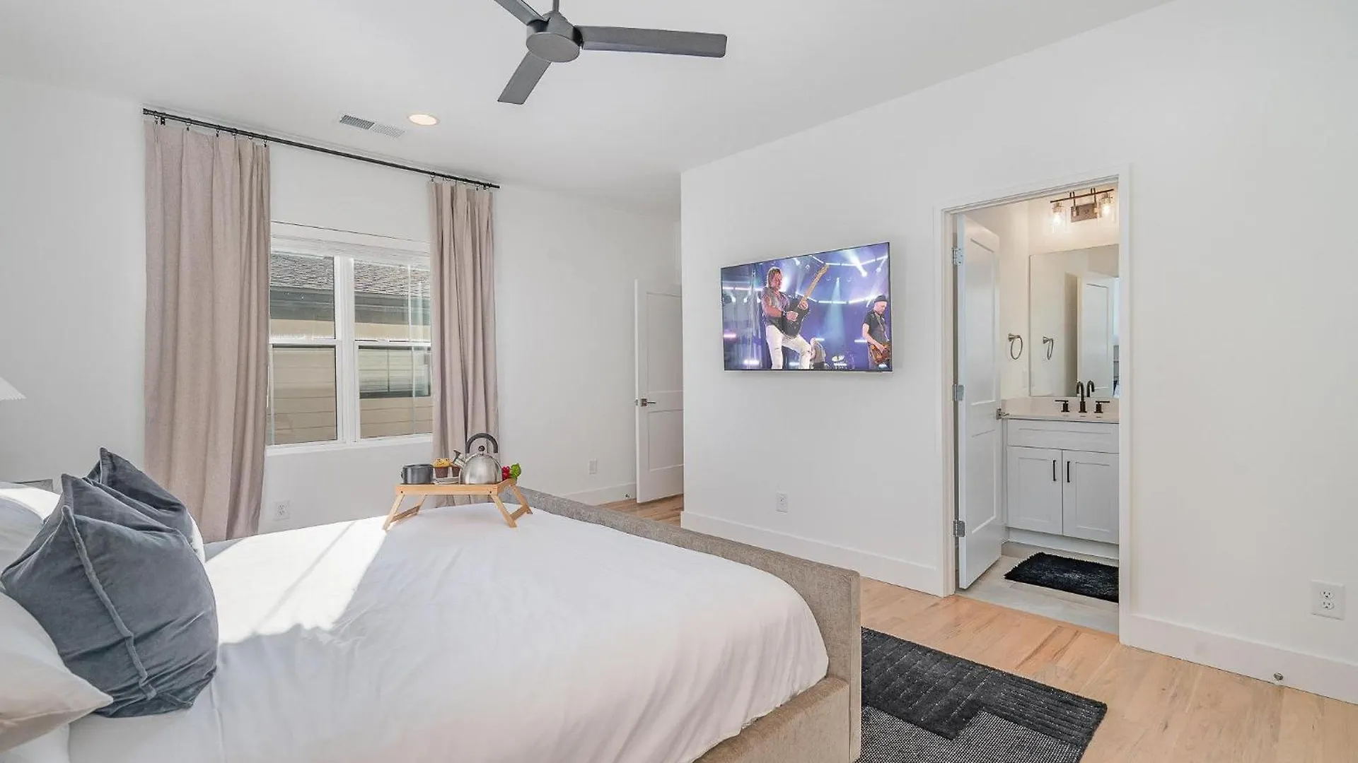 Aurora-Private Deck-9 Mins To Broadway Villa Nashville