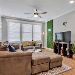 Modern Nations - Walkable - 5 Mi Downtown Nashville